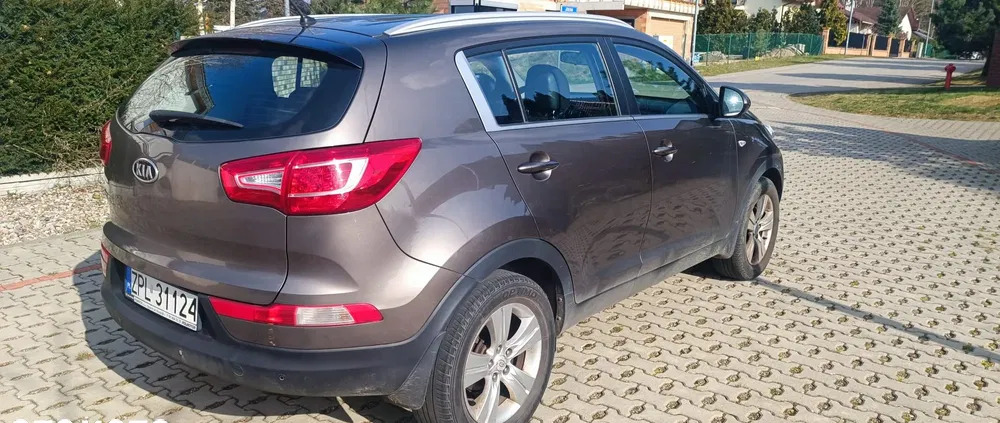 kia lubelskie Kia Sportage cena 32000 przebieg: 252000, rok produkcji 2011 z Szczecin